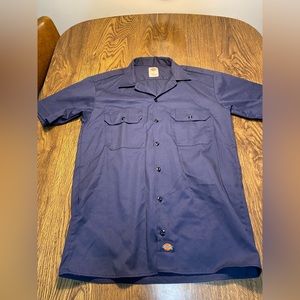 Mens dickies work shirt size small very cool color!
